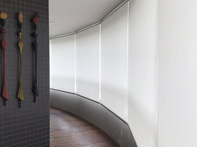 Cortinas motorizadas em curva